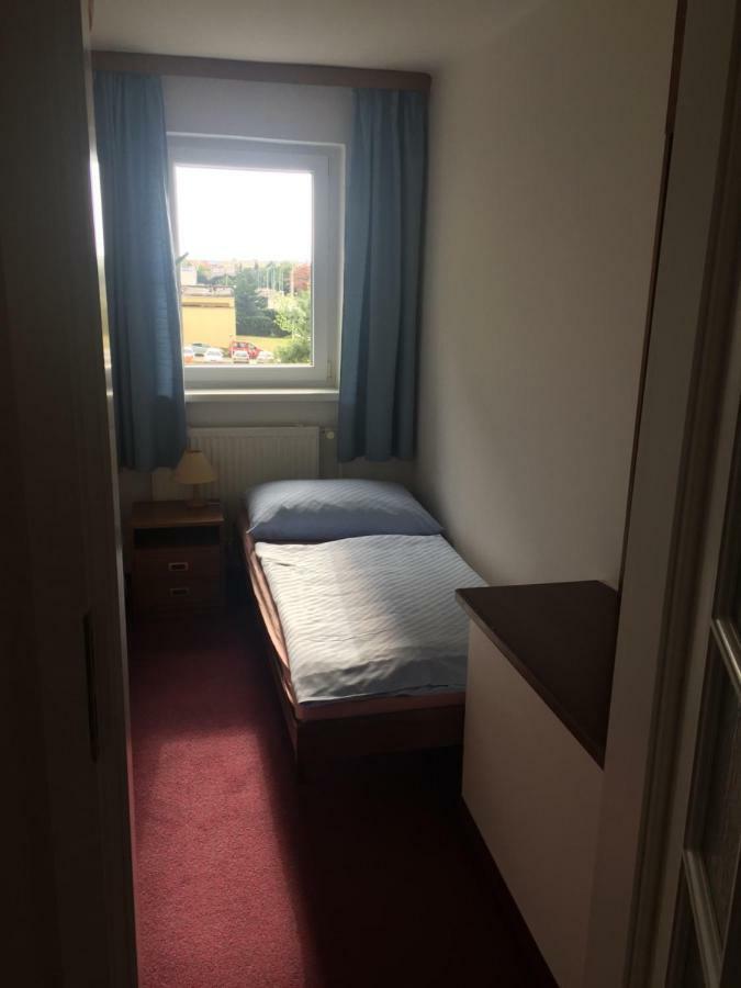 Hotel-Pension Kamyk Praag Buitenkant foto